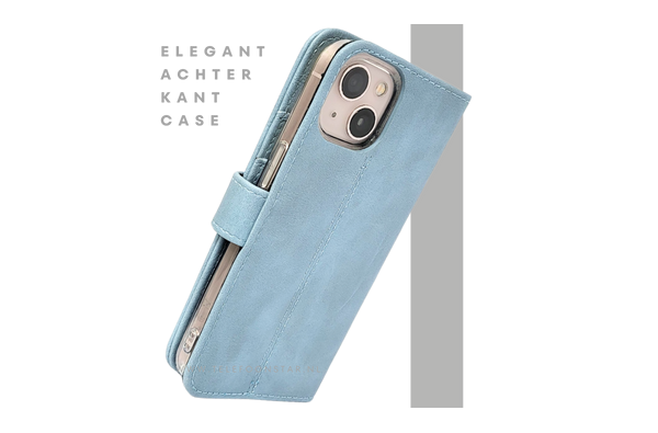 Lichtblauw Bookcase Hoesje iPhone 13 en 14 Met Sluitbandje en Pasjeshouder prijs goedkoop €14,95